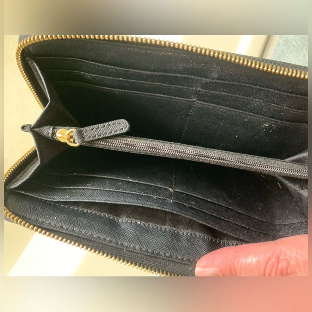 Michael Kors Black Zip-Around Wallet - Picture 3 of 4